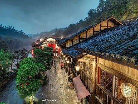 那位大神能看出来这是什么车？
